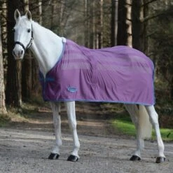 Weatherbeeta Cooler Scrim Dunkelgrau/Orchidee 75/120 -Waldhausen Verkäufe 2024 1001896000 violetblue wb scrim clr std image hero null.20168c