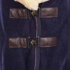 Kentucky Horsewear Kentucky Abschwitzdecke Show Fleece Heavy Navy -Waldhausen Verkäufe 2024 agradi 44669415 1.bc96ee