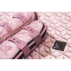 Kentucky Horsewear Kentucky Sehnenschutz Bamboo Elastic Velvet Rot -Waldhausen Verkäufe 2024 kentucky 179a4769.646b20