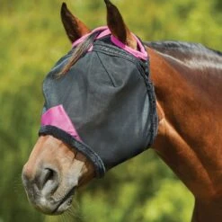 Weatherbeeta Fliegenmaske Comfitec Deluxe Durable Mesh Navy/Lila -Waldhausen Verkäufe 2024 wb 1009428000 blackpurple wb fly mask image hero null.003d60 1