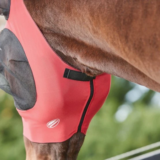 Weatherbeeta Fliegenmaske Deluxe Stretch Bug Mit Ohren Rot/Schwarz 4 Weatherbeeta Fliegenmaske Deluxe Stretch Bug Mit Ohren Rot/Schwarz – Bild 2